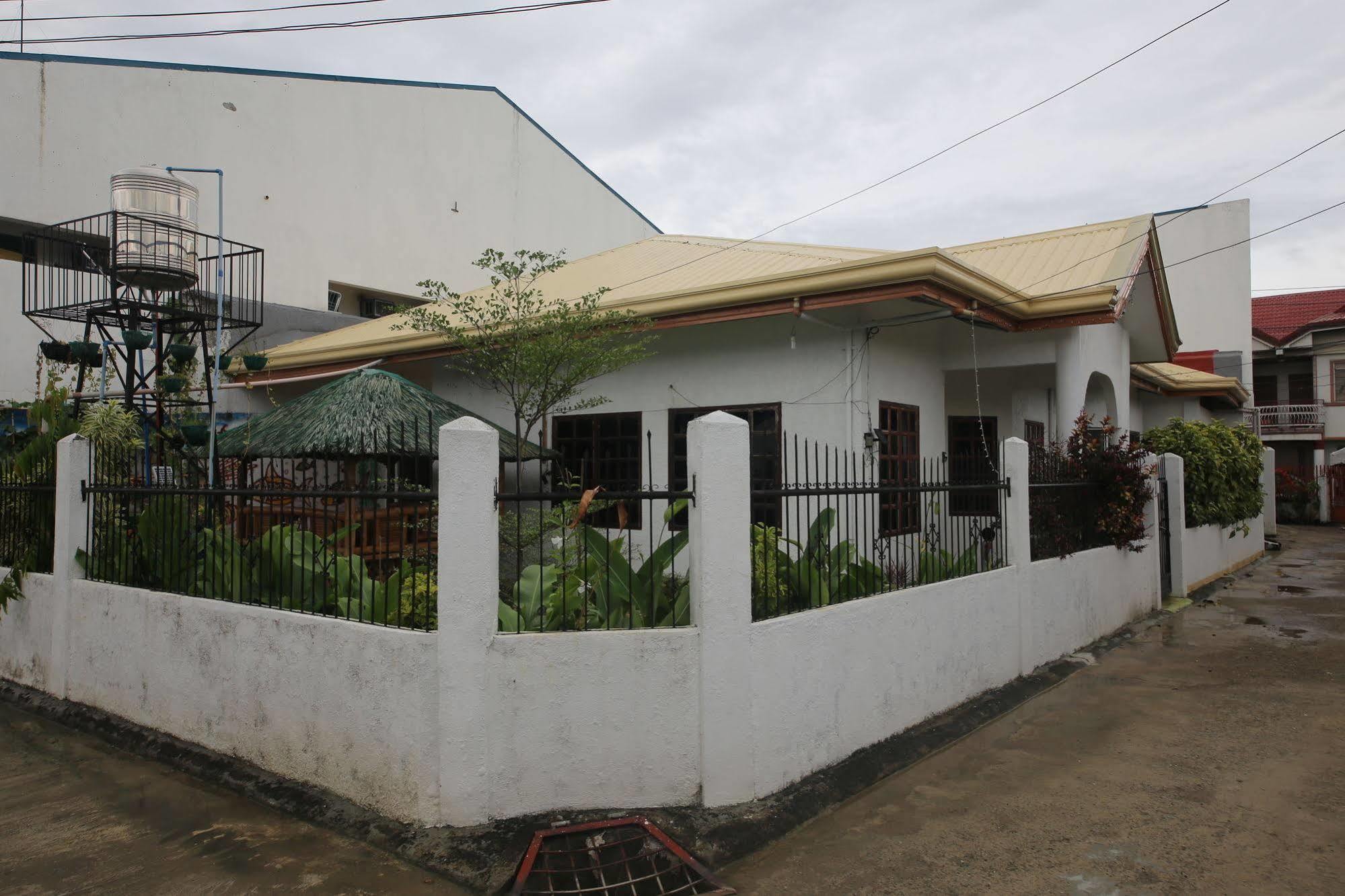 Dee Guest House Lapu-Lapu City Exterior foto